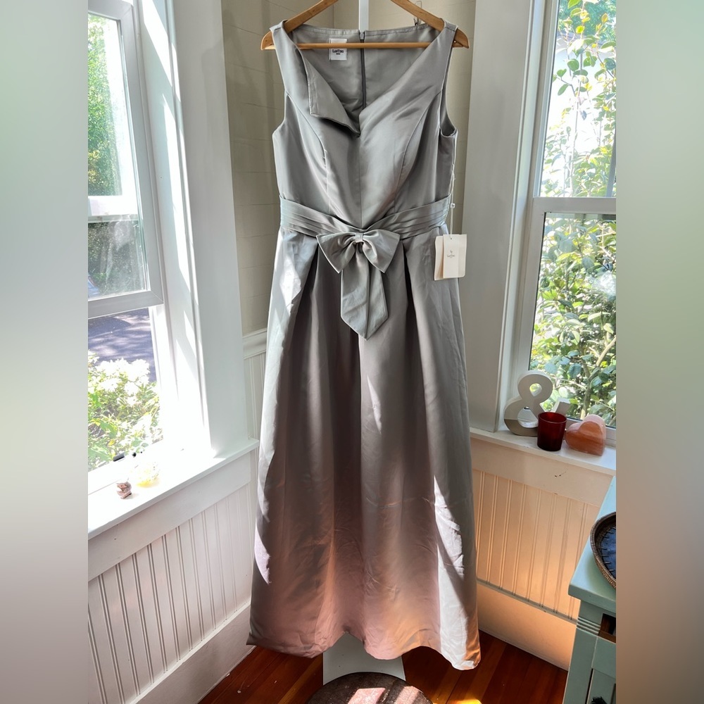 LANTING Bride Silver Wedding or Bridesmaid Gown